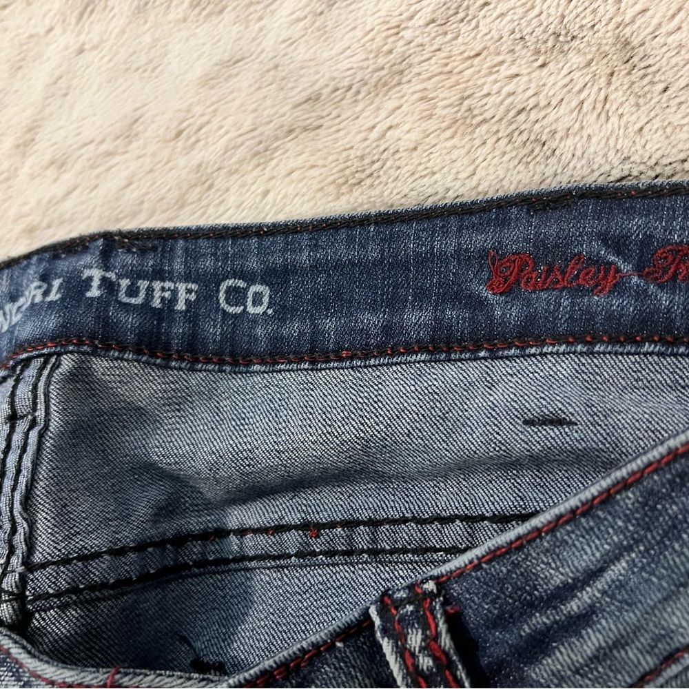 Cowgirl tough Paisley red embroider jeans, women’s 33 x 34. - Picture 7 of 11